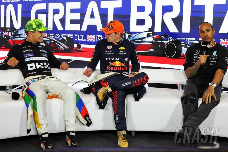 (L to R): Lando Norris (GBR) McLaren; Max Verstappen (NLD) Red Bull Racing; and Lewis Hamilton (GBR) Mercedes AMG F1, in the