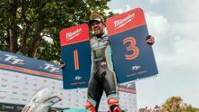 Hickman denies Dunlop to win Senior TT at 2023 Isle of Man TT